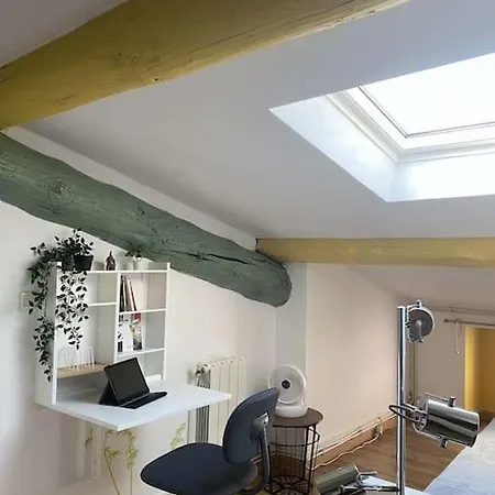 Appartement Le Pandora, Proche Tour Magne, Parking Et Terrasse Nîmes