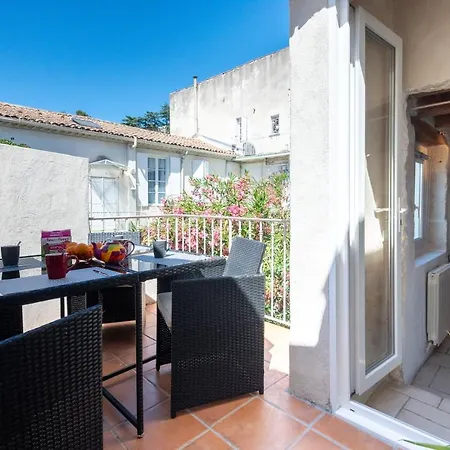 Le Pandora, Proche Tour Magne, Parking Et Terrasse
