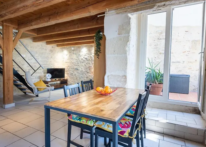 Διαμέρισμα Le Pandora, Proche Tour Magne, Parking Et Terrasse