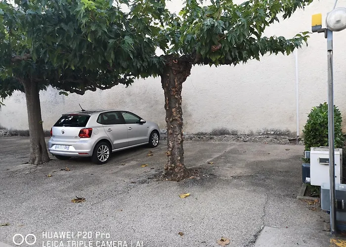 Le Pandora, Proche Tour Magne, Parking Et Terrasse * Νιμ